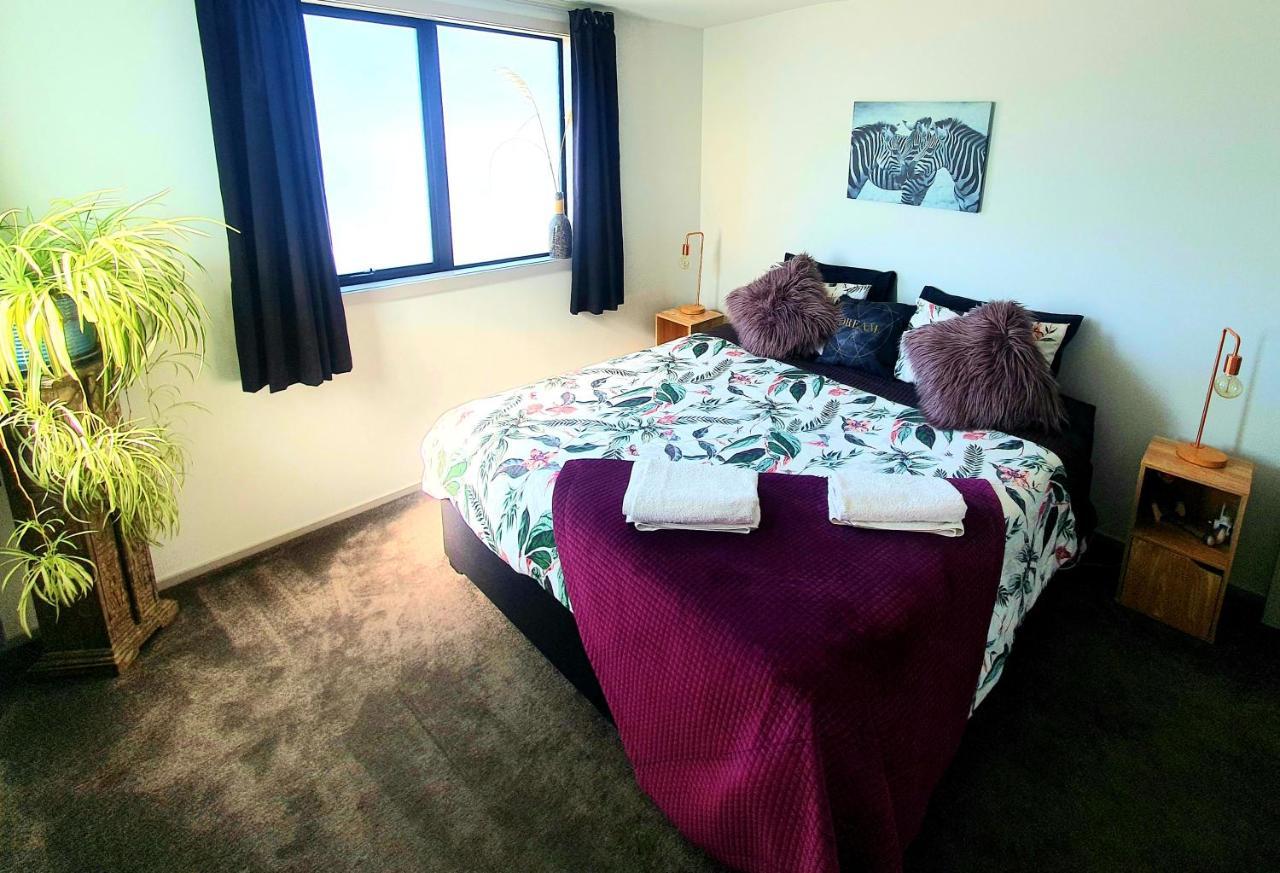 瓦纳卡Hawea Heaven: Superking Beds + Hot Tub + Mountain别墅 外观 照片