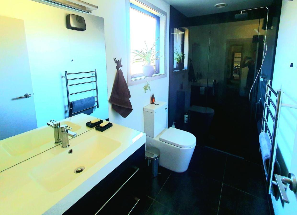 瓦纳卡Hawea Heaven: Superking Beds + Hot Tub + Mountain别墅 外观 照片