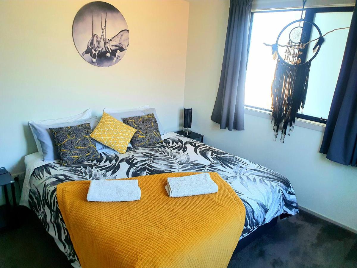 瓦纳卡Hawea Heaven: Superking Beds + Hot Tub + Mountain别墅 外观 照片